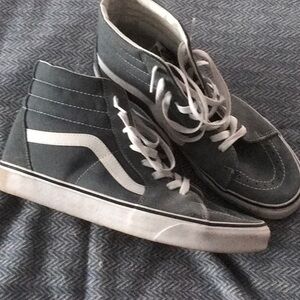 VANS men’s lt grey canvas hi-tops